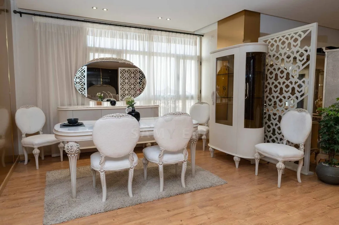 Classic Dining Room