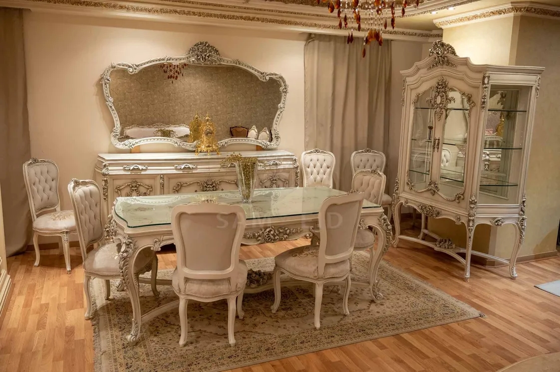 Classic Dining Room