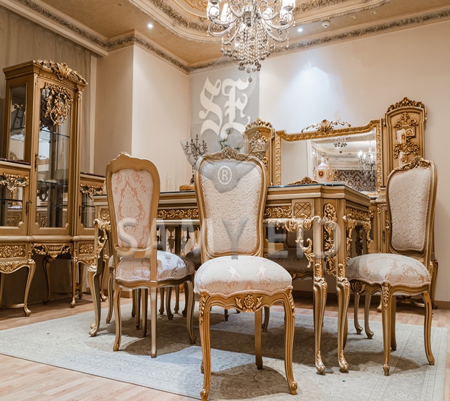 Classic Dining Room