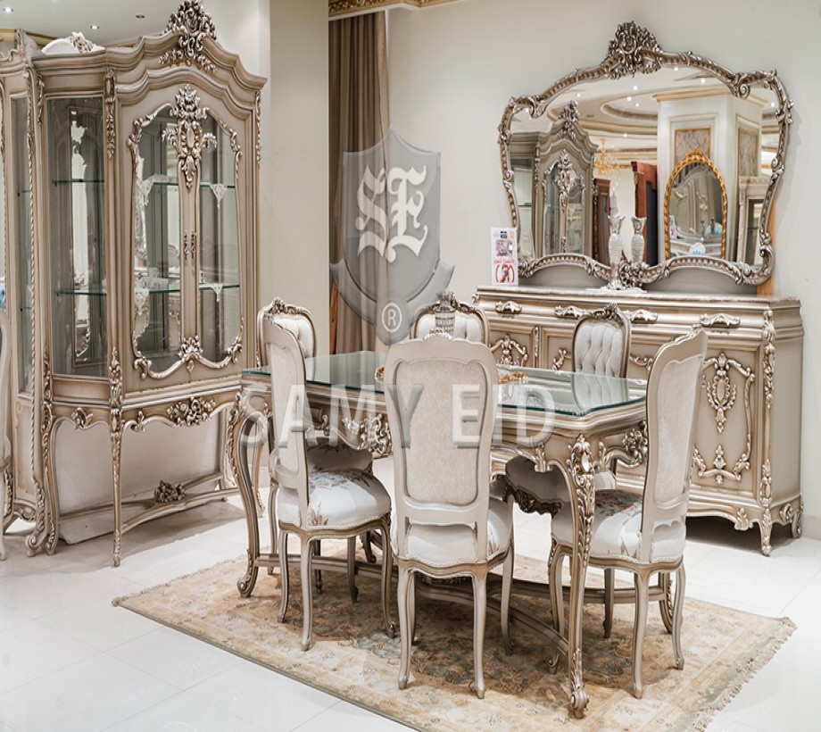 Classic Dining Room